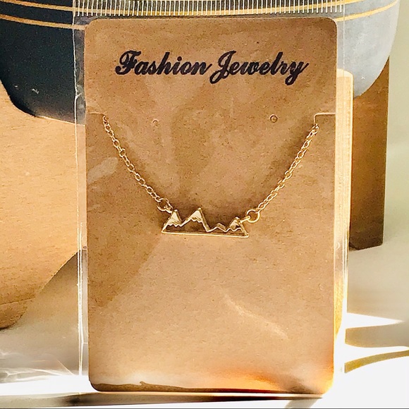 NWT SNOW MOUNTAIN GOLD COLORED NECKLACE - Picture 4 of 8